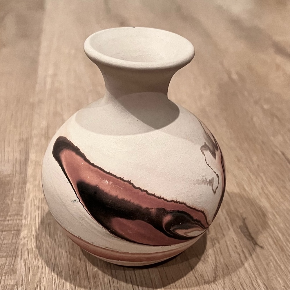 Vintage Nemadji‎ Indian Earth Pottery Vase Mauve Brown Swirl Hand Made USA 5” H